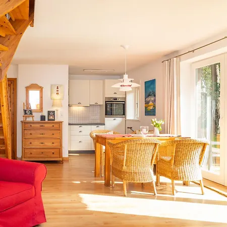 Reetdachhaus Isemann Holiday home