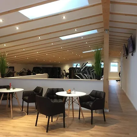 Holiday home Reetdachhaus Isemann *